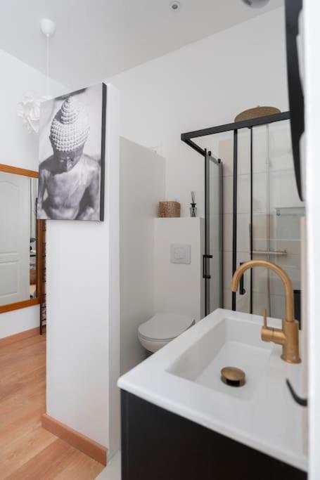 L'Elegant Lumineux Ancien Couvent Apartment Marseille Bagian luar foto