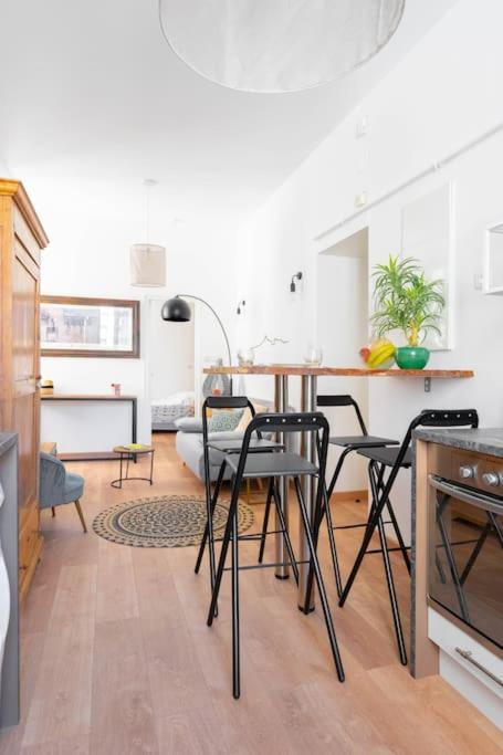 L'Elegant Lumineux Ancien Couvent Apartment Marseille Bagian luar foto